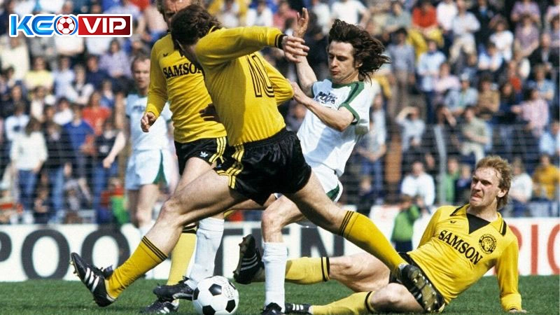 Các trận cầu Bundesliga kinh điển